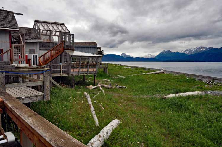 shops on the spit
